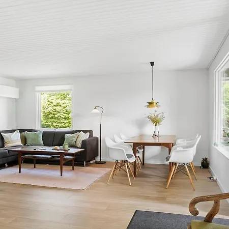M325-vaeggerlose-stolt-henriksvej-73 *