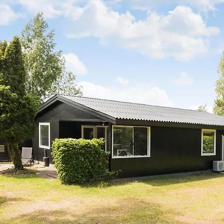 M325-vaeggerlose-stolt-henriksvej-73